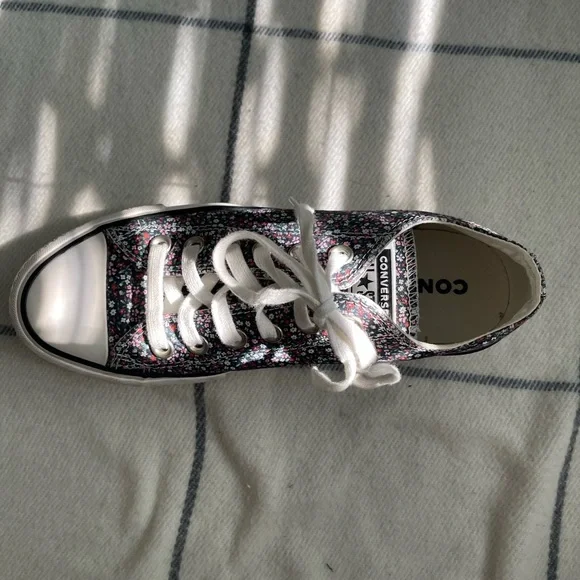 Women’s Converse All Star Platform Lace-up Black Floral Sneakers Size 7 - Picture 6 of 6